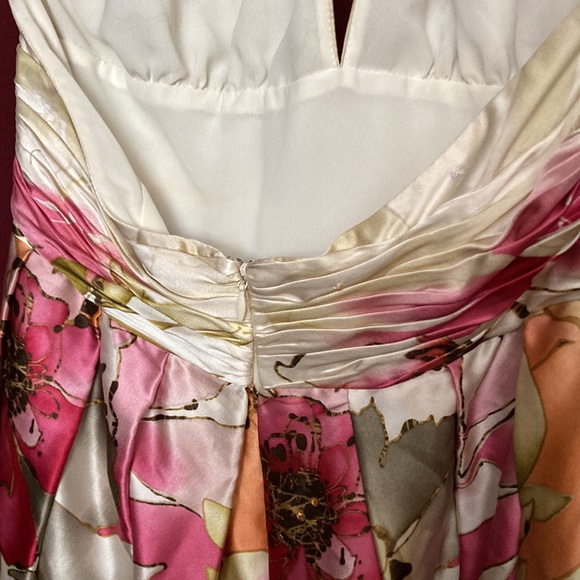 Silk halter cocktail dress, size 8P - Picture 7 of 7